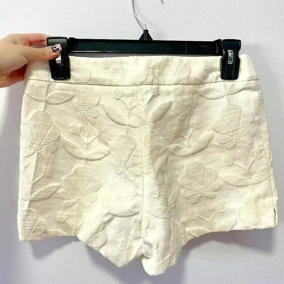 Trina Turk white floral shorts - Picture 1 of 3
